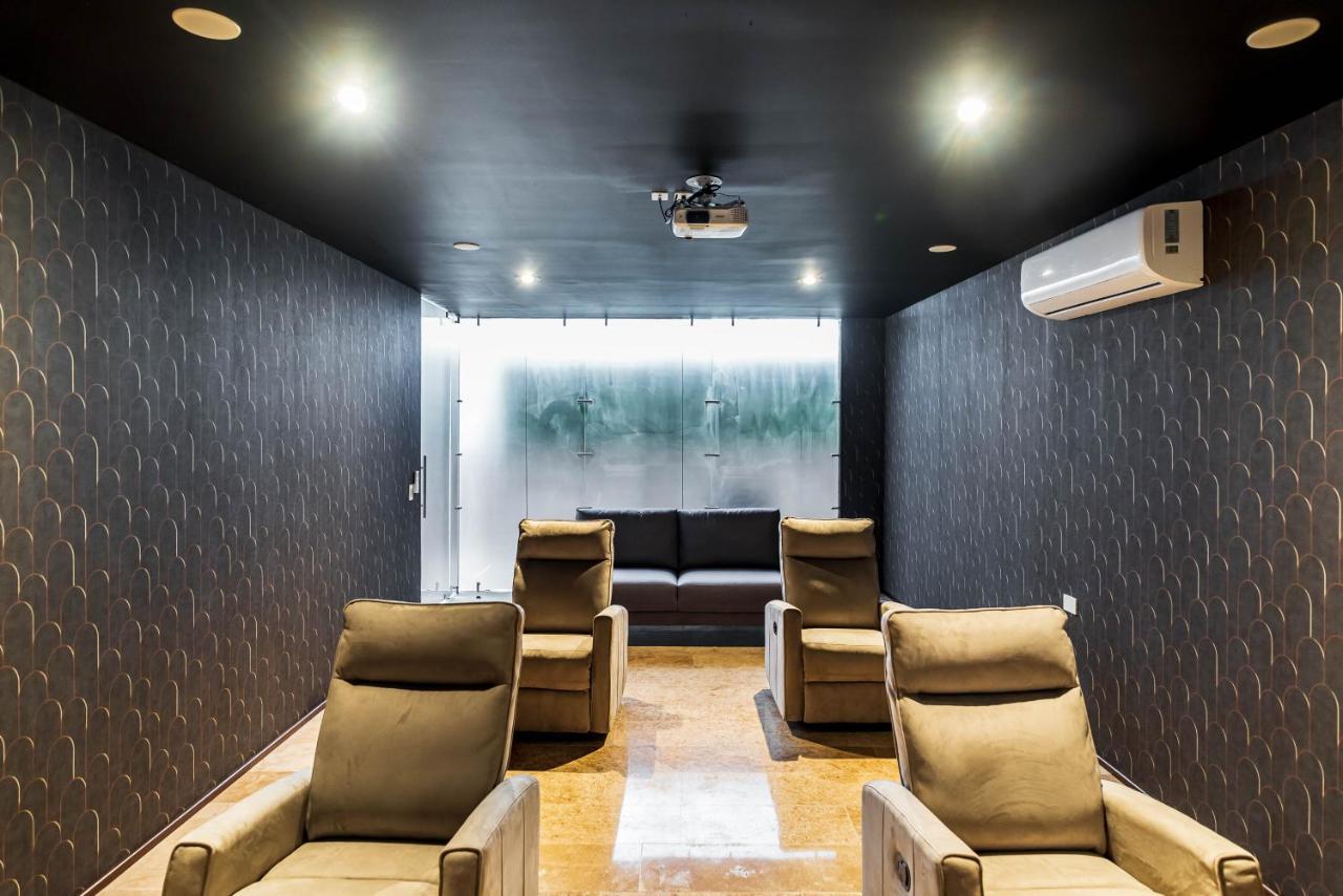 Apartment At Menesse