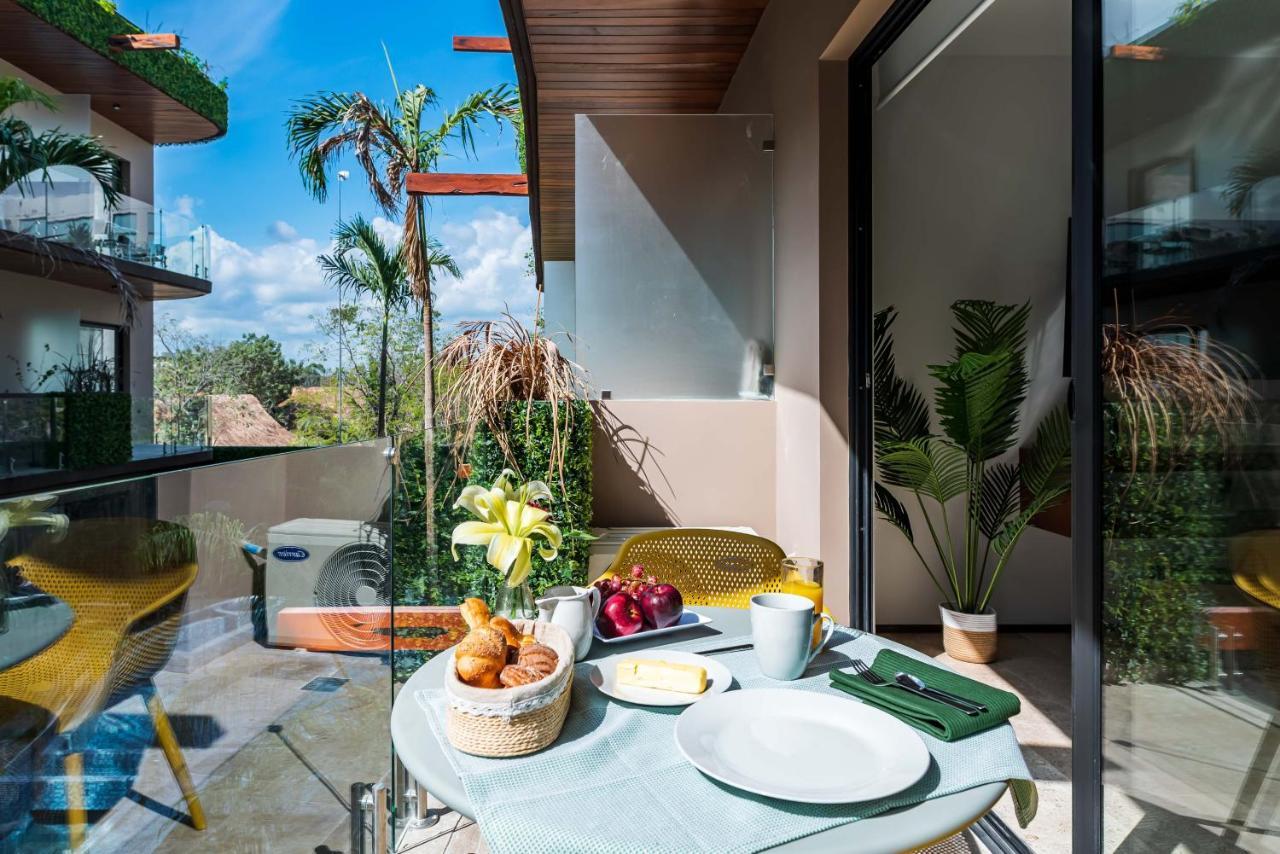 At Menesse Apartment