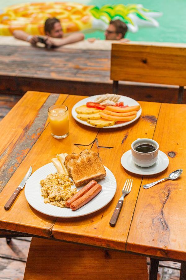 Che & Bar Adults Only