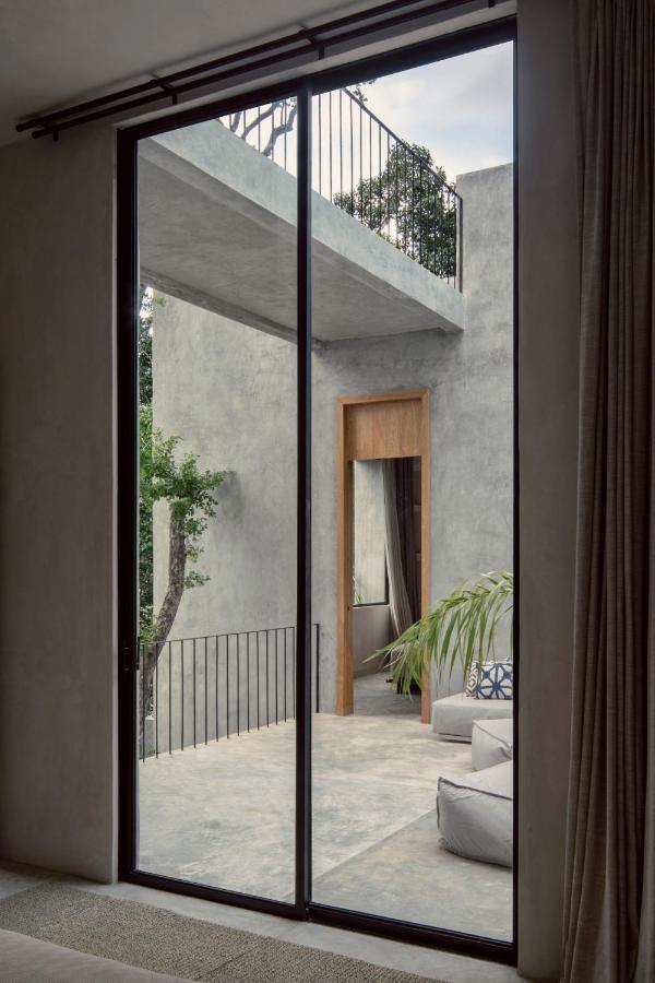Holiday home Casa Shalva Awards Design With Art Gallery *