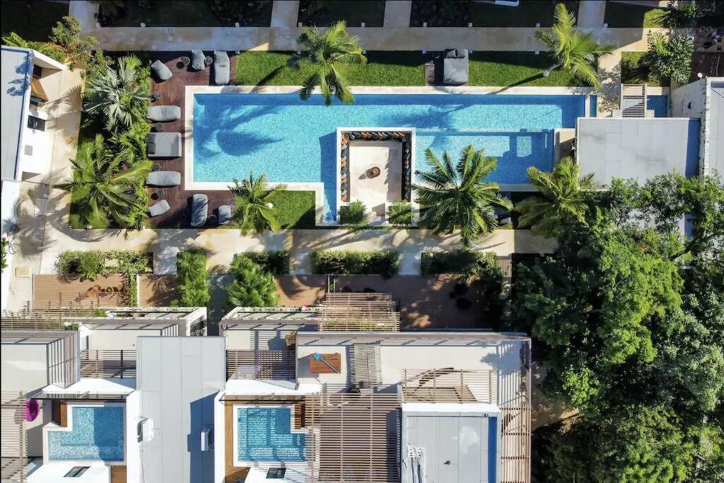 Spacious Condo, Beautiful Pool, Wi-fi - Casa Kaanal 104 Apartment Tulum