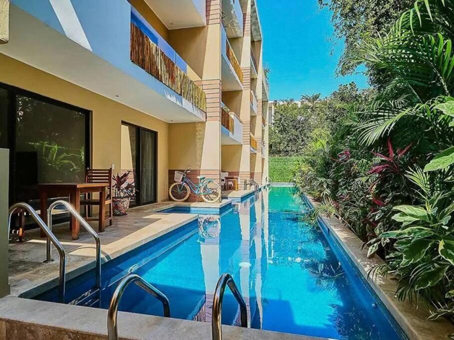 Apartment Brand-new With Swimming Pool And Gym