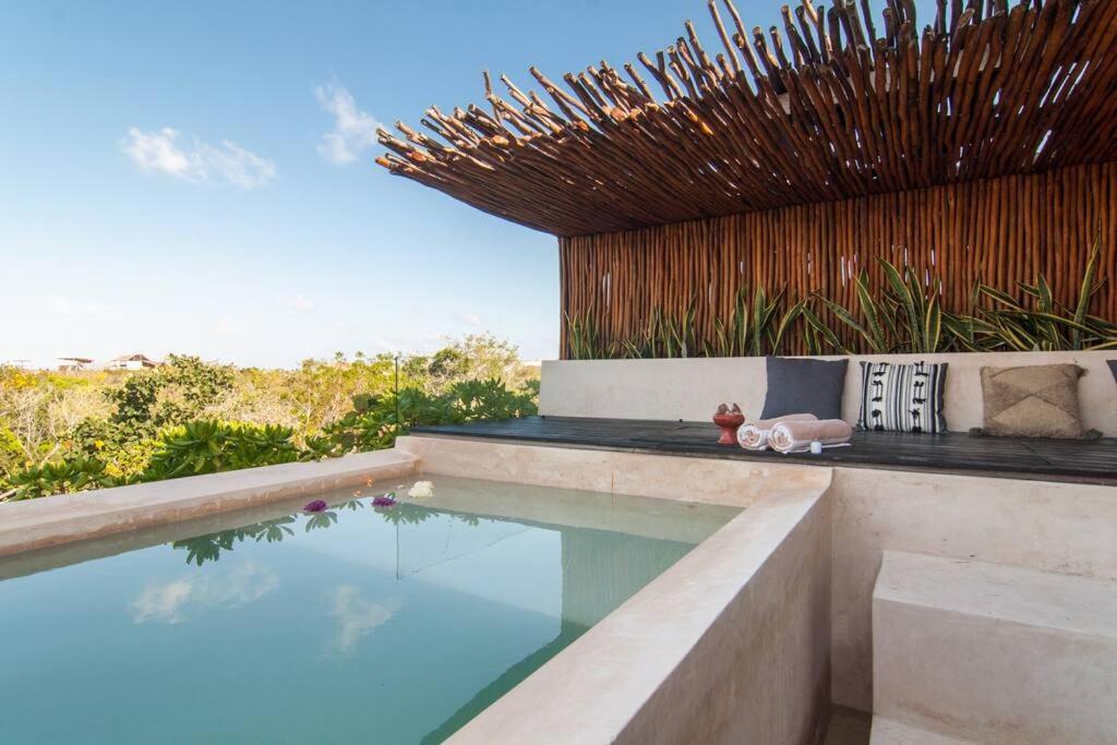 Spectacular Gaia/ph/private Pool Apartment