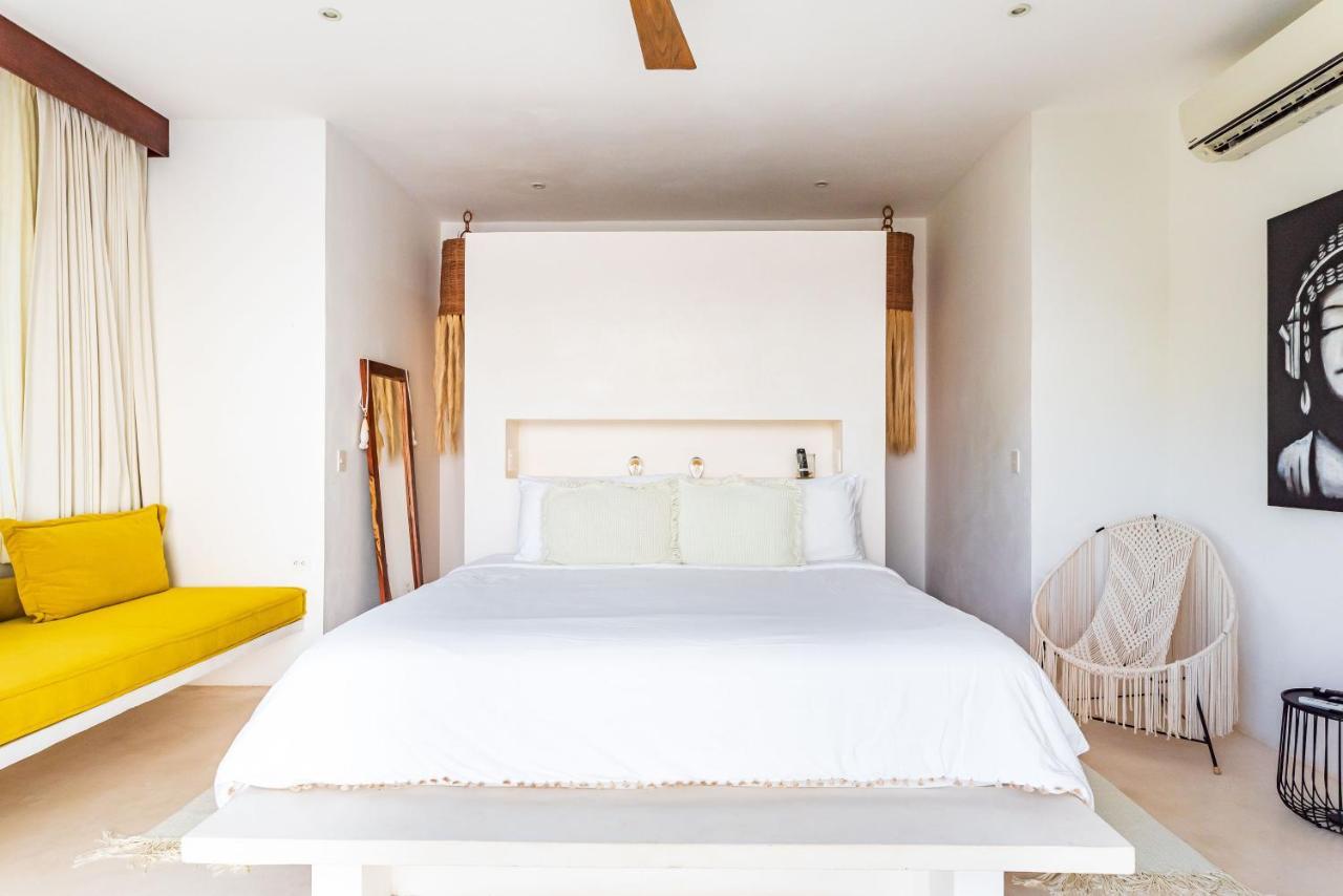 Ek'balam & Flamingo, Luxury Villas, Private Pool, Private Garden, Jacuzzi, 24h Security Villa