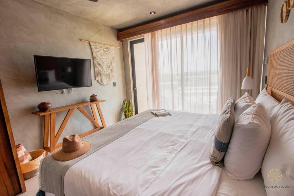 Hotel Tuk Rooftop Studio Private Pool *