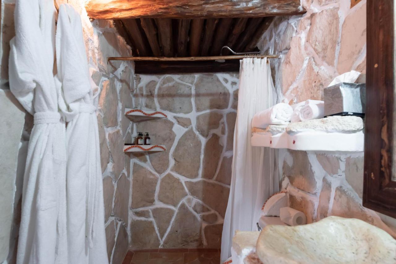 Casa Aakbal - Luxury Front