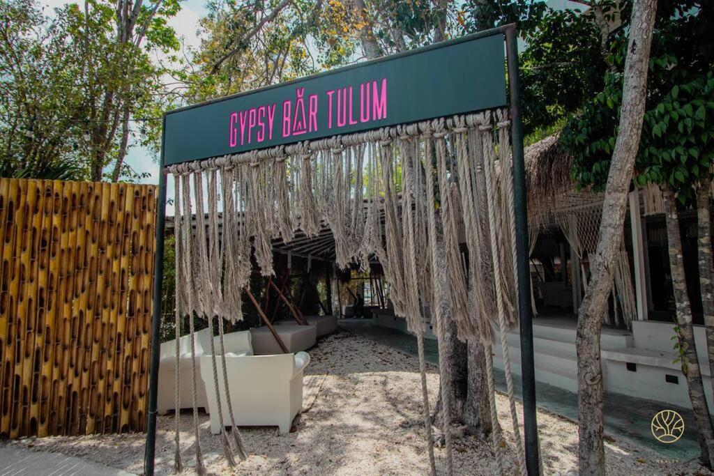 Tuk Rooftop Studio Private Pool Hotel *