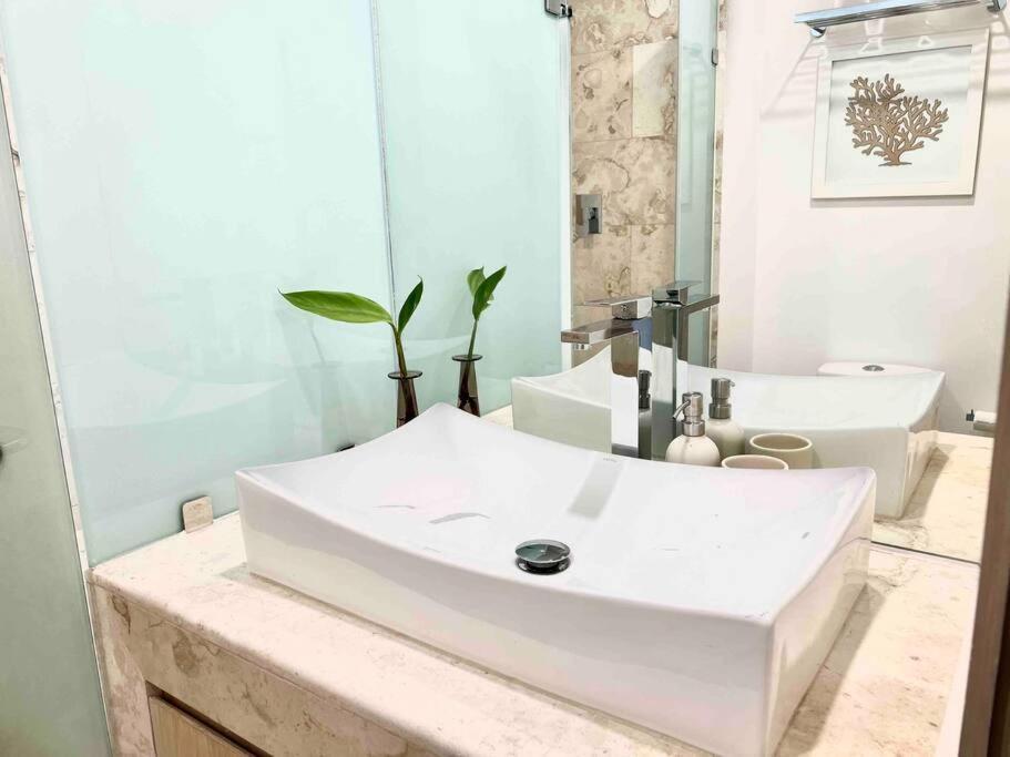 Deluxe King At Hunab Residences Apartment