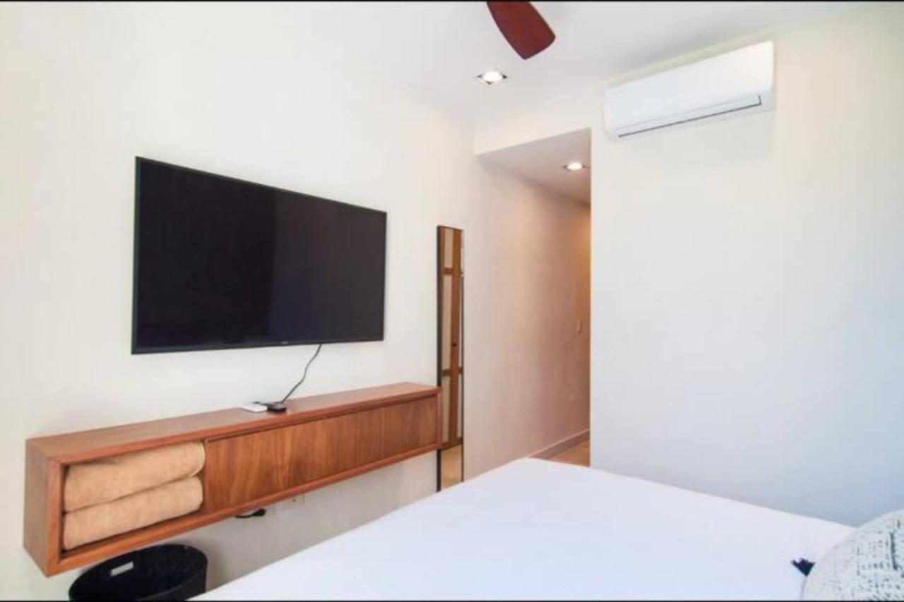Beautiful Pure Top Amenities Pool