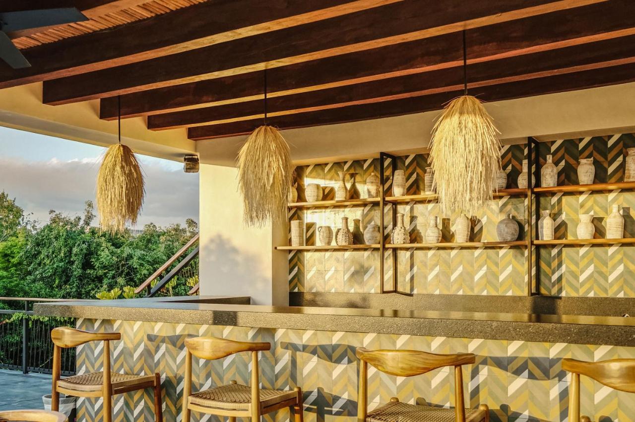 Divine 1br Ph With Private Pool And Spectacular Pools *