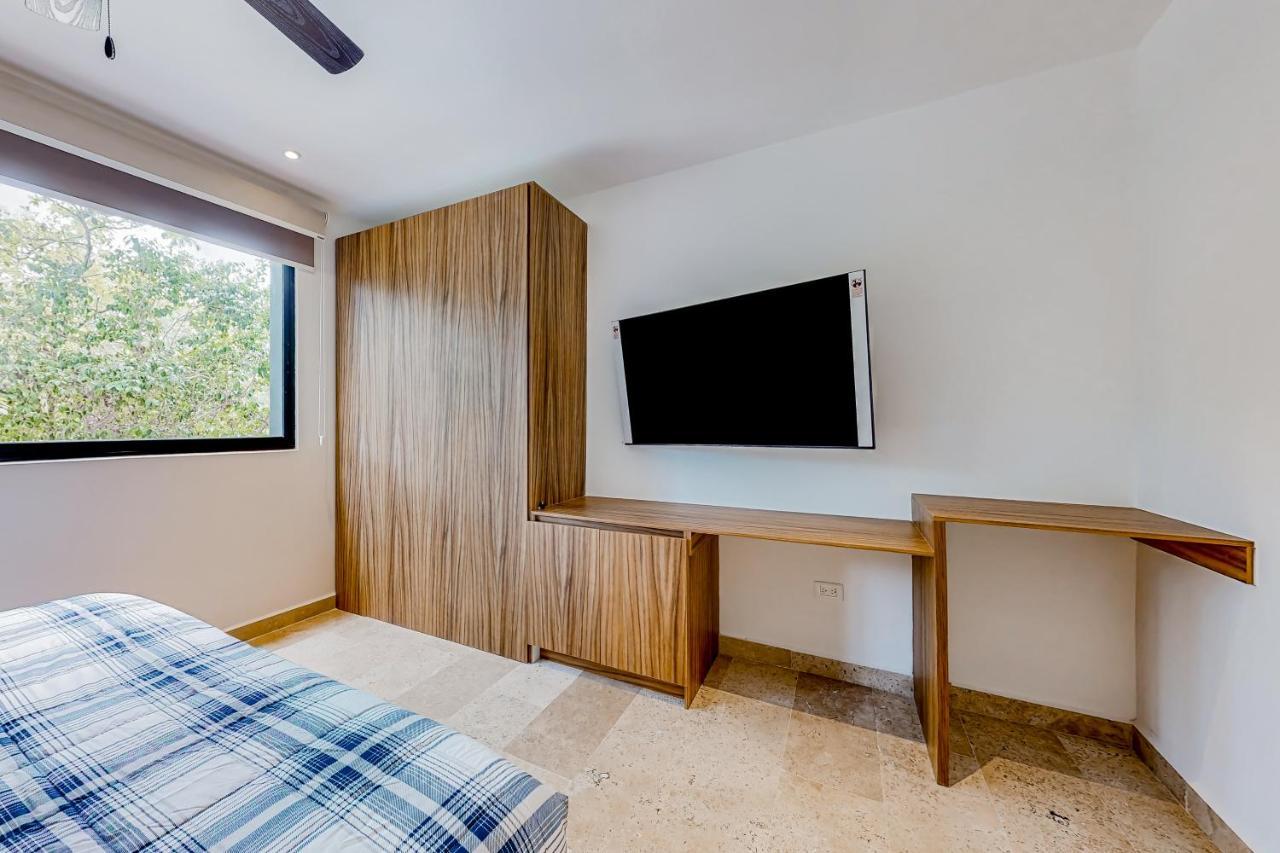 Zama Tower 101a Holiday home *
