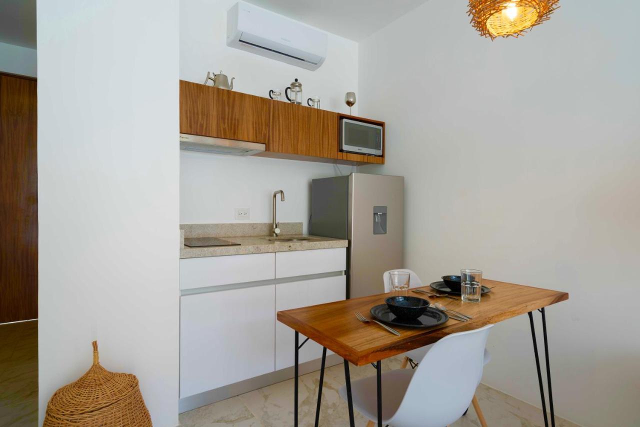 Apartment Beautiful Swim-up With Private Terrace, Pool And Jungle Gym *