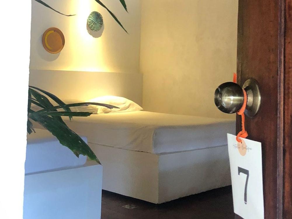 L Hotelito Hotel