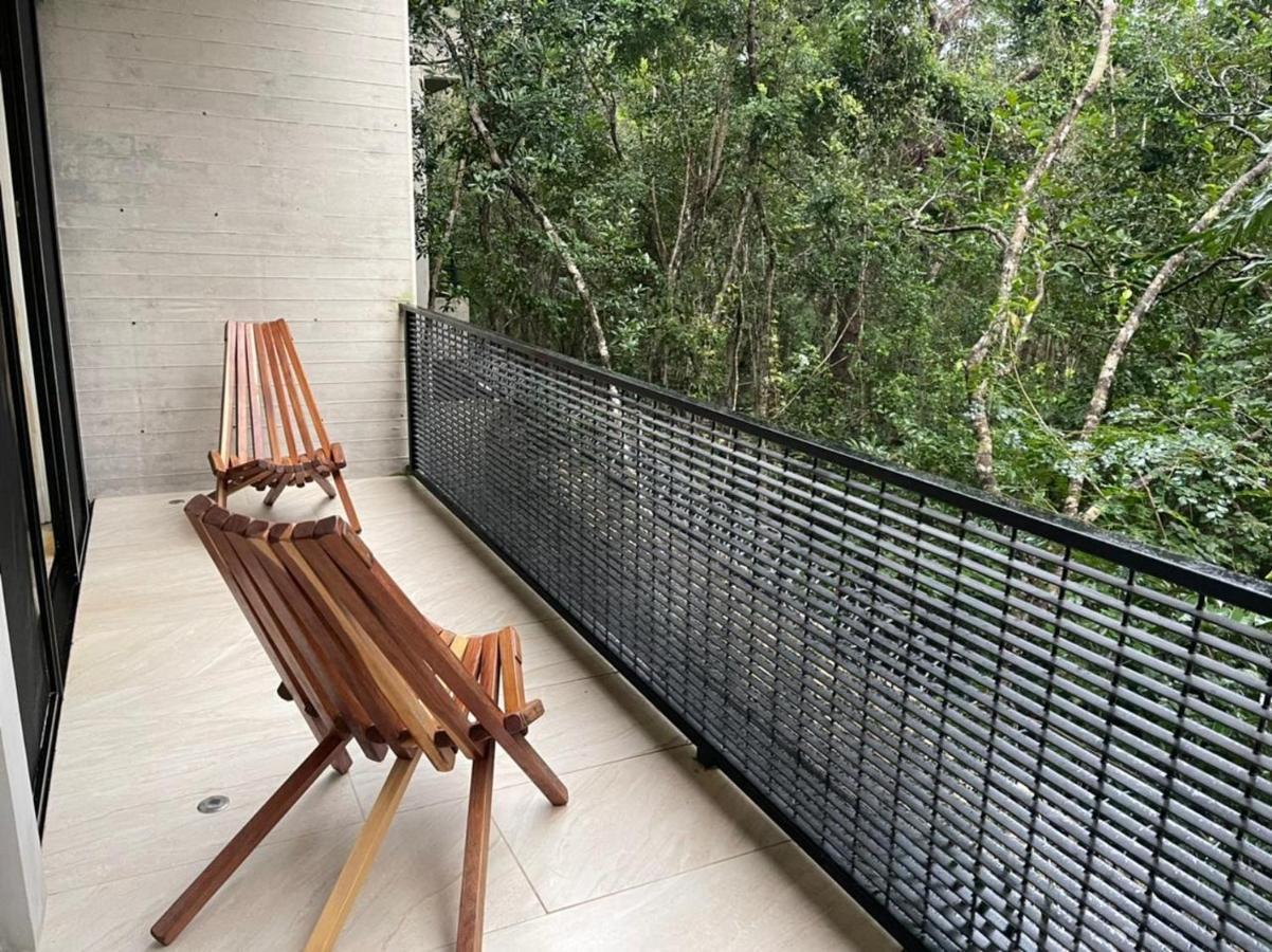 Apartment Find The Way, Find Yourself! B7