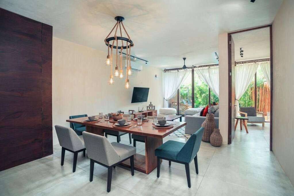 Apartment Luxury 2 Bdr 2 Bth 2 Bikes Jacuzzi Fiboptic Wifi. Tulum