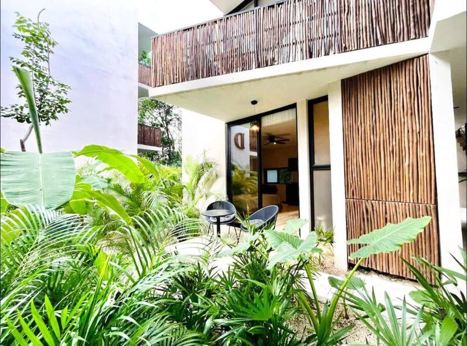 New Deluxe Ophelia Community Living