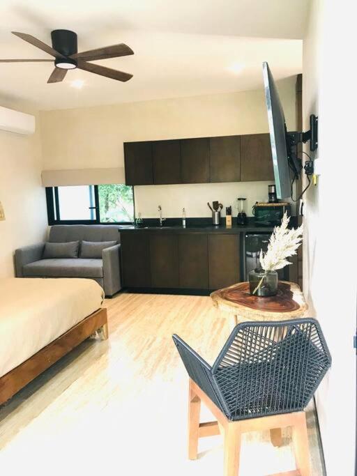 New Deluxe Ophelia Community Living *