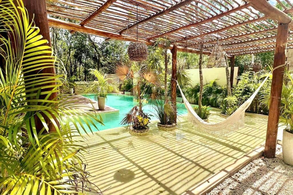 Apartment Lush Rooftop With Ensuite Pool & Wifi