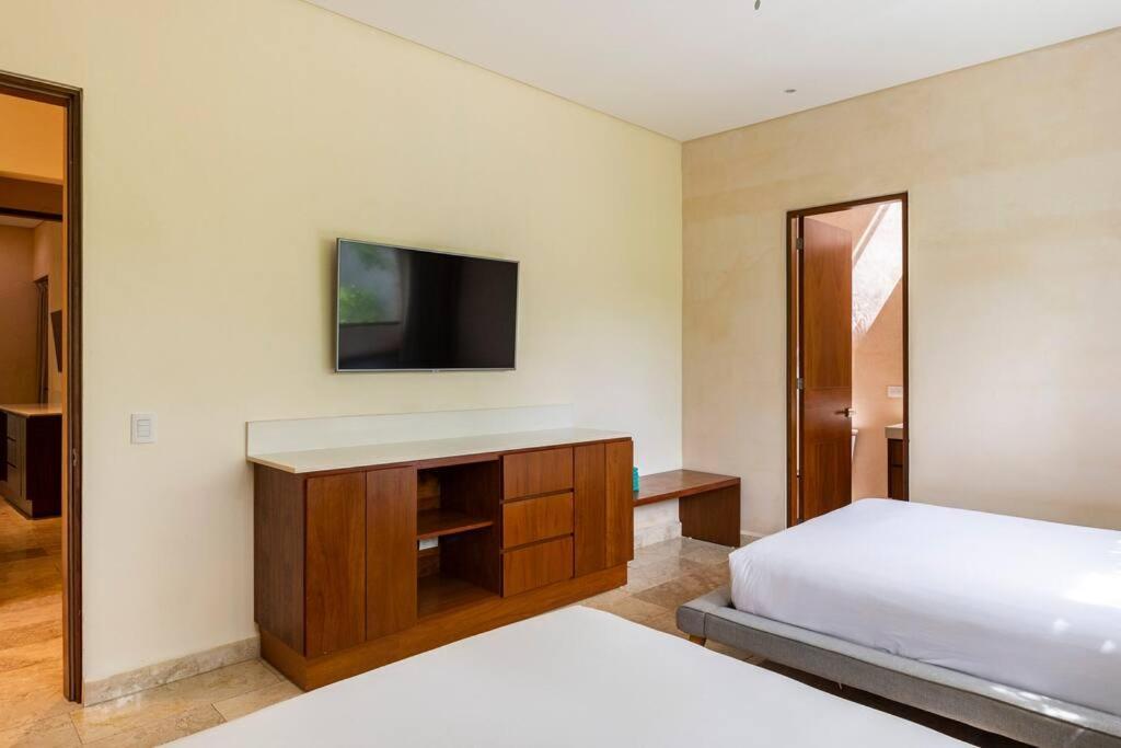 Enjoy Nature At Villa With 100 Year Old Tree, Private Pool & Concierge Service * Tulum
