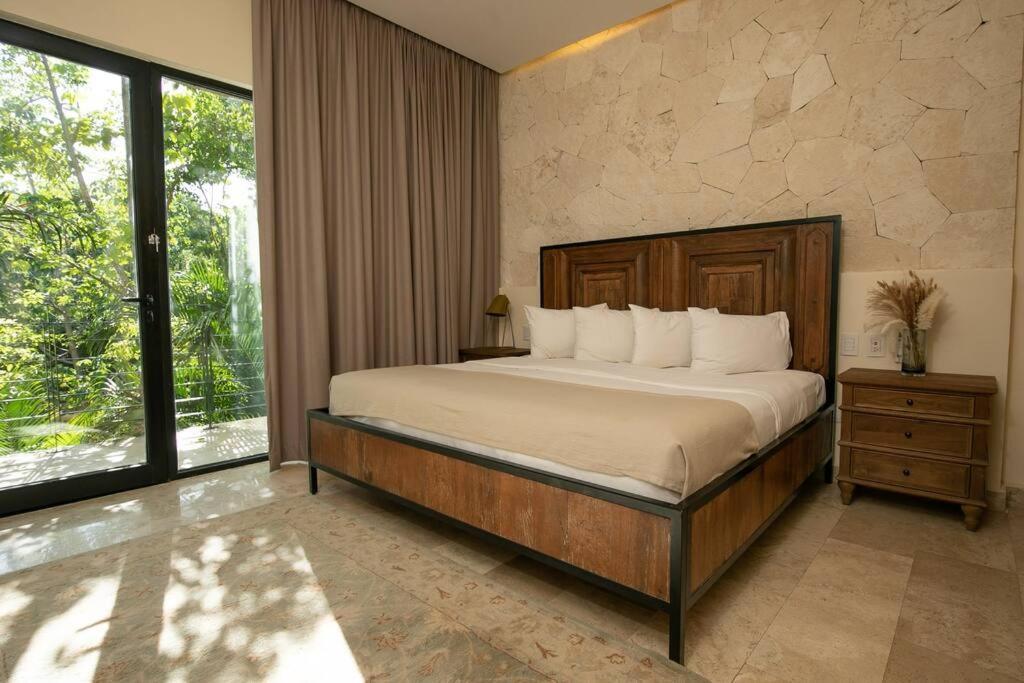 Luxurious Villa, 5 Bedroom Private Pool & Concierge Service Villa Tulum
