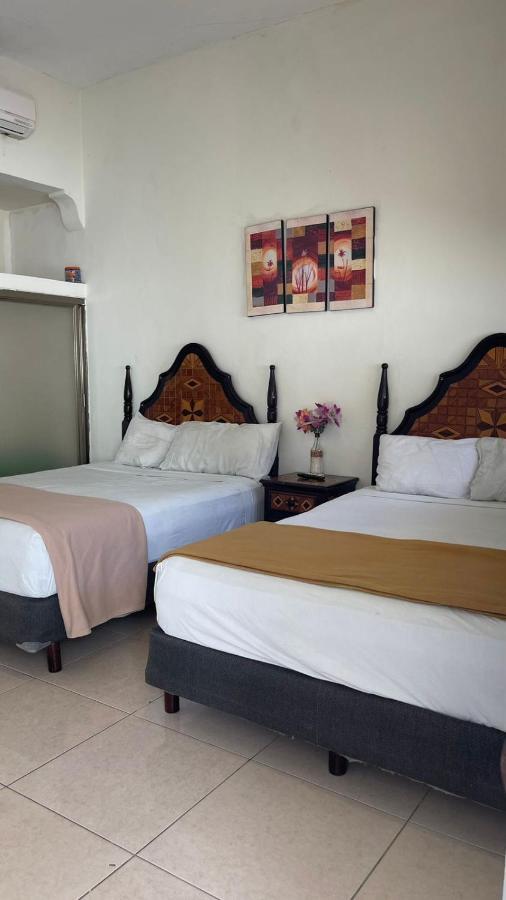 Hotel Mt *