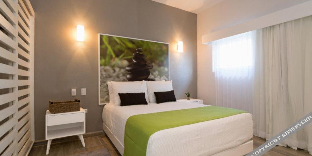 Azura Boutique Hotel 4*