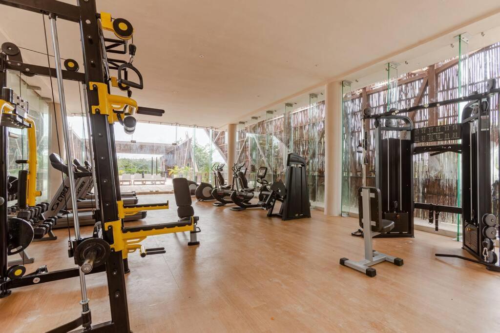 Charming Location Steps Away From The Main Avenue