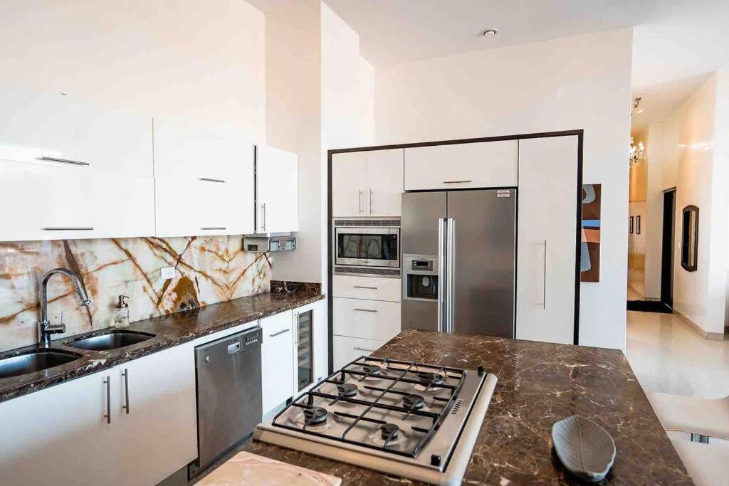 Old Listing - Blue Bay