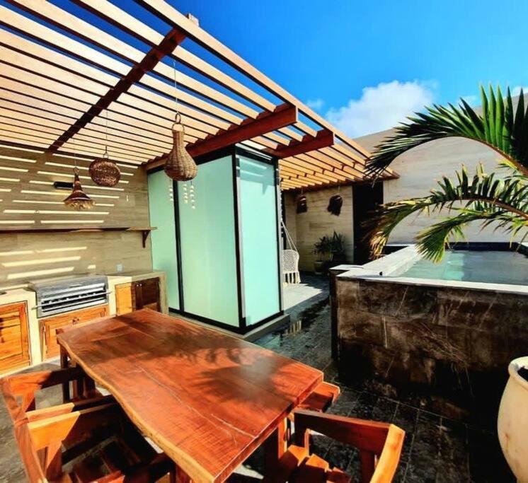 Mistiq Pent House 3 Recamaras, 3 Banos, Sala, Comedor, Terraza Y Jacuzzi Apartment *