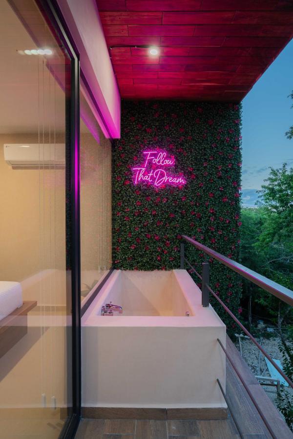 Apartment Frida's Artsy With Own Mural, Outdoor Tub & Rooftop Pool Tulum