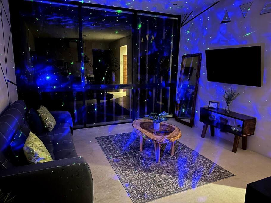 *tulum 2br W/ Pool, Gym, Security, Walk To Town Apartamento *