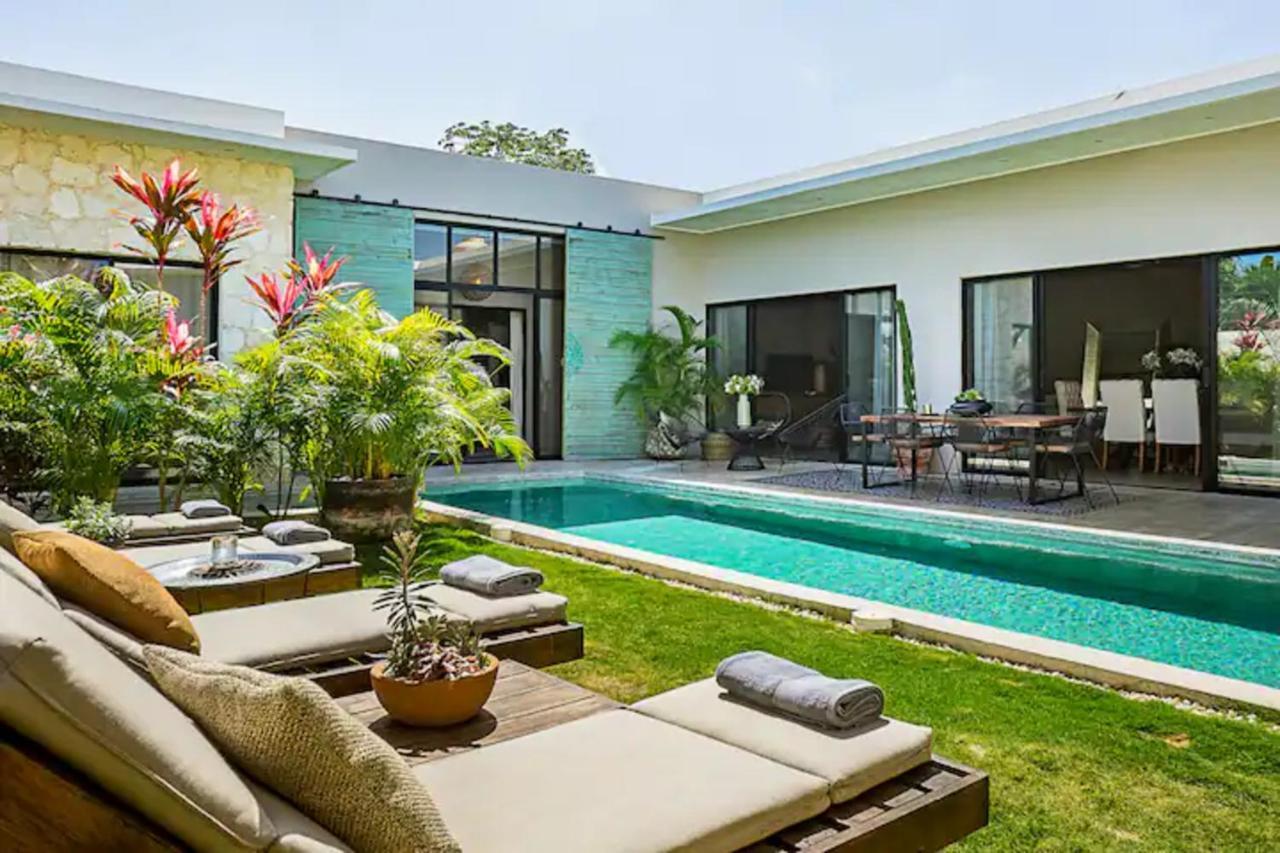Holiday home Casa Lou, Large House And Pool, Beach Club Access Tulum