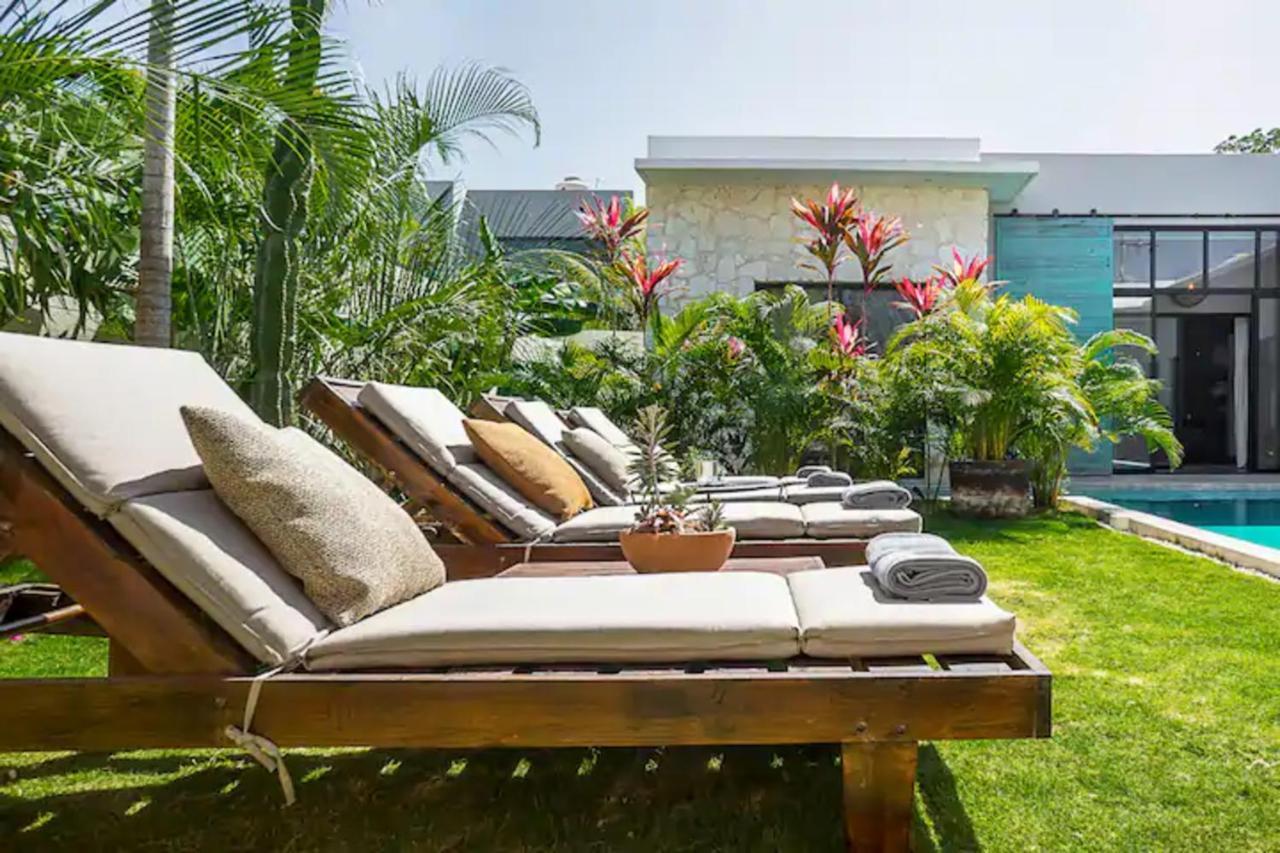 Holiday home Casa Lou, Large House And Pool, Beach Club Access *