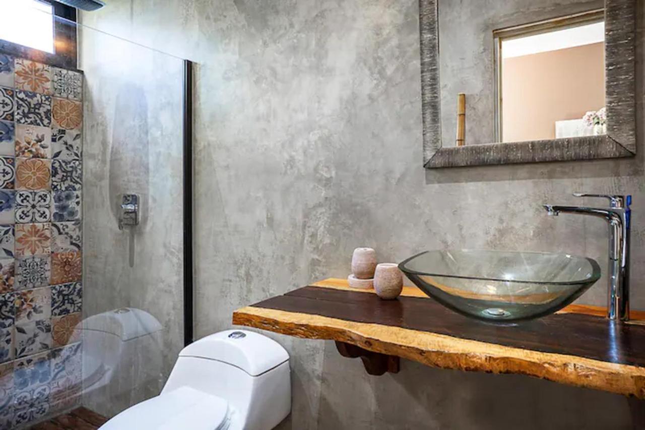 Casa Lou, Large House And Pool, Beach Club Access Holiday home Tulum