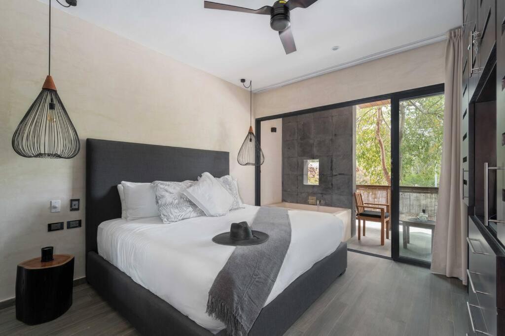 20 Guests 5 Min Beach+rooftop Pool Jacuzzi Tulum