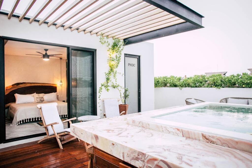 Apartment Romantic Roof Penthouse! Bbq And Priv. Pool