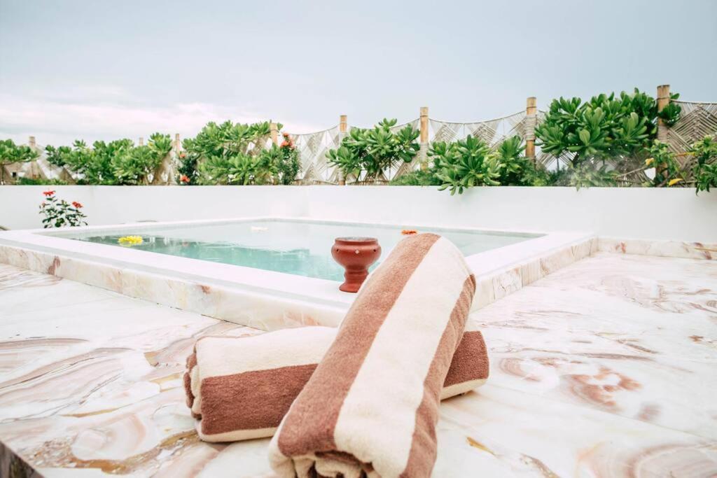 Romantic Roof Penthouse! Bbq And Priv. Pool Apartment