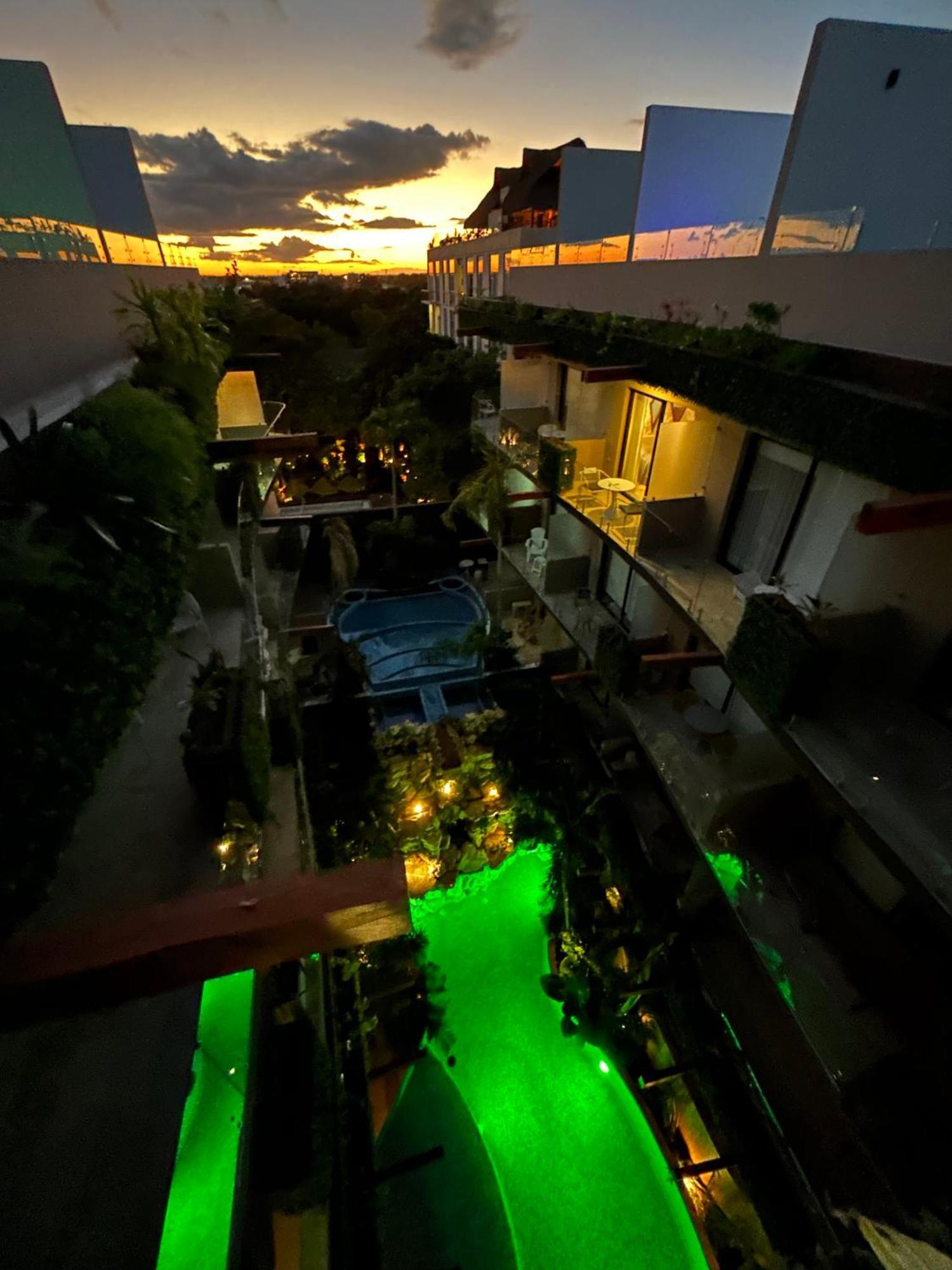 Menesse Bed & Breakfast *