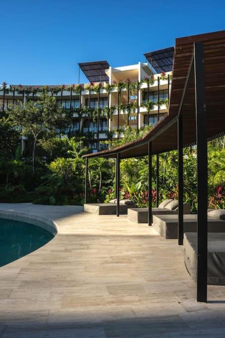 Mistiq Jungle Loft ~ Pool & Gym