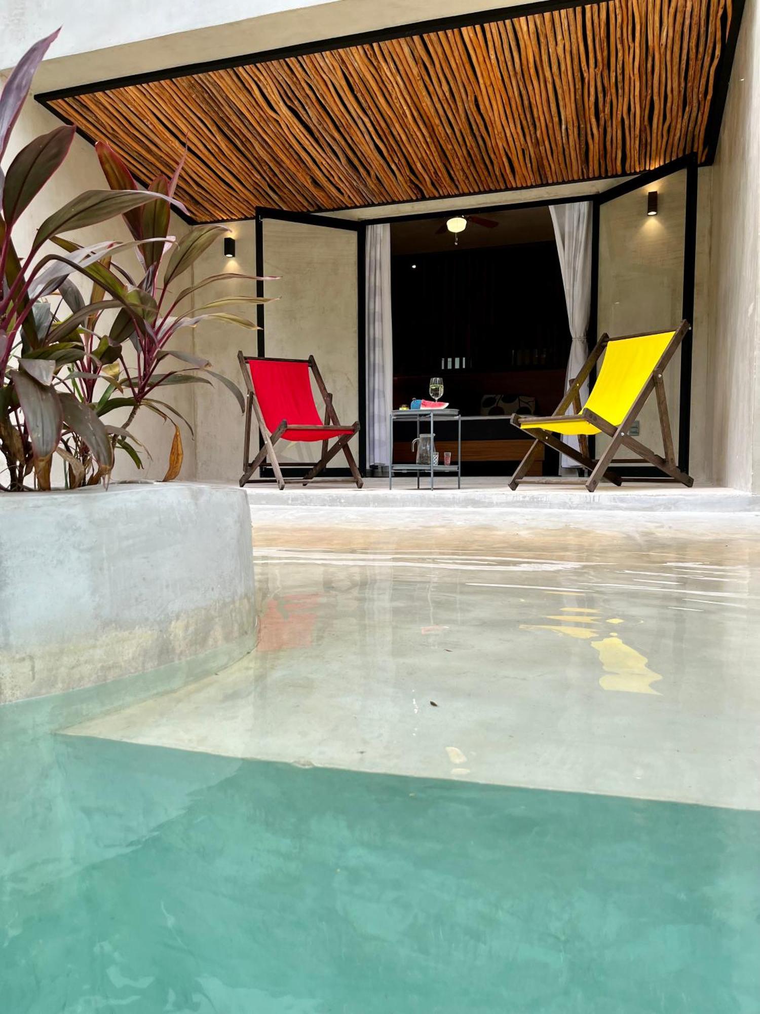 Jungle Gem With Swim-up Pool & Easy Paved Access