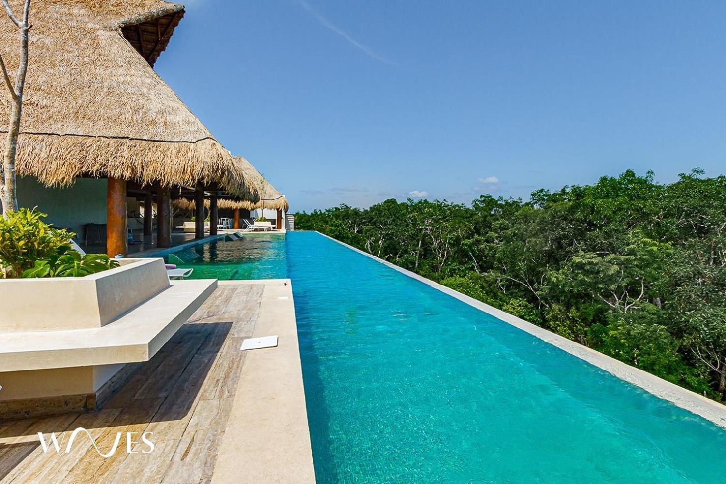 2 Rec. | Roof C/infinity Pool + Jacuzzi | Amplio Apartment