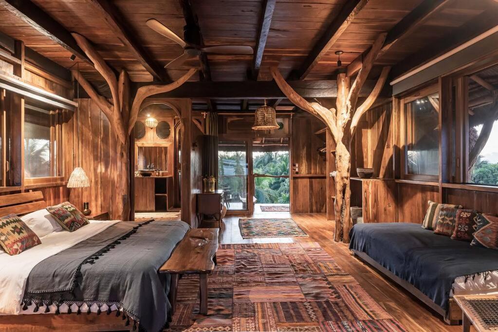 Сasa de vacaciones Stunning Jungle Treehouse With Lakefront & Beachside Tulum