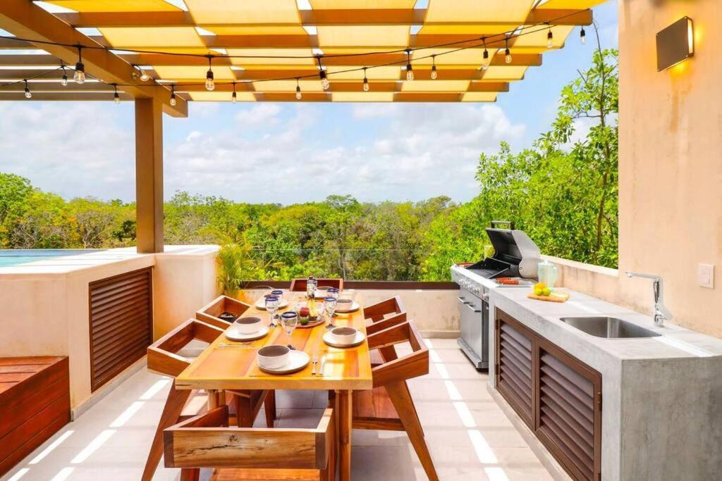 Private Pool Penthouse In 3 Bedrooms. Apartment