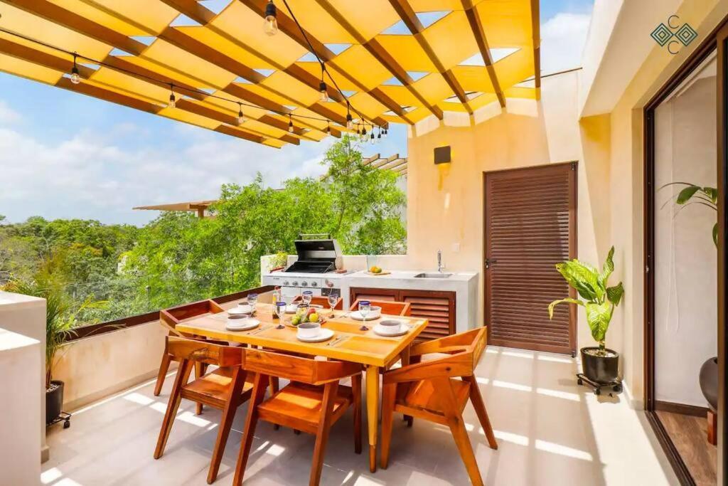 Private Pool Penthouse In 3 Bedrooms. Apartment *