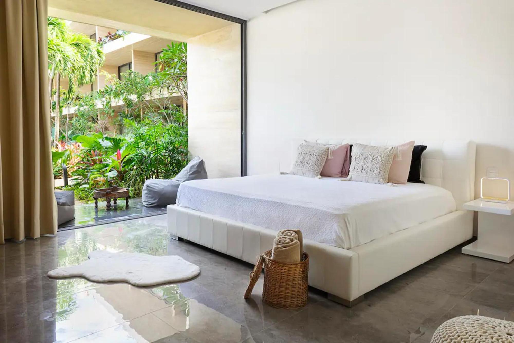 Luxury Living Apartment