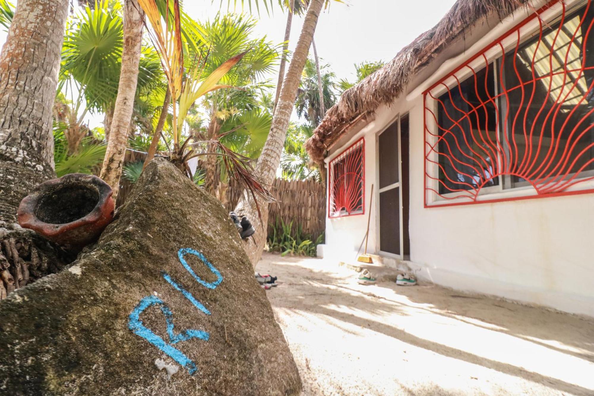 Campsite Playa Lakin-ha Beachfront Cabins *