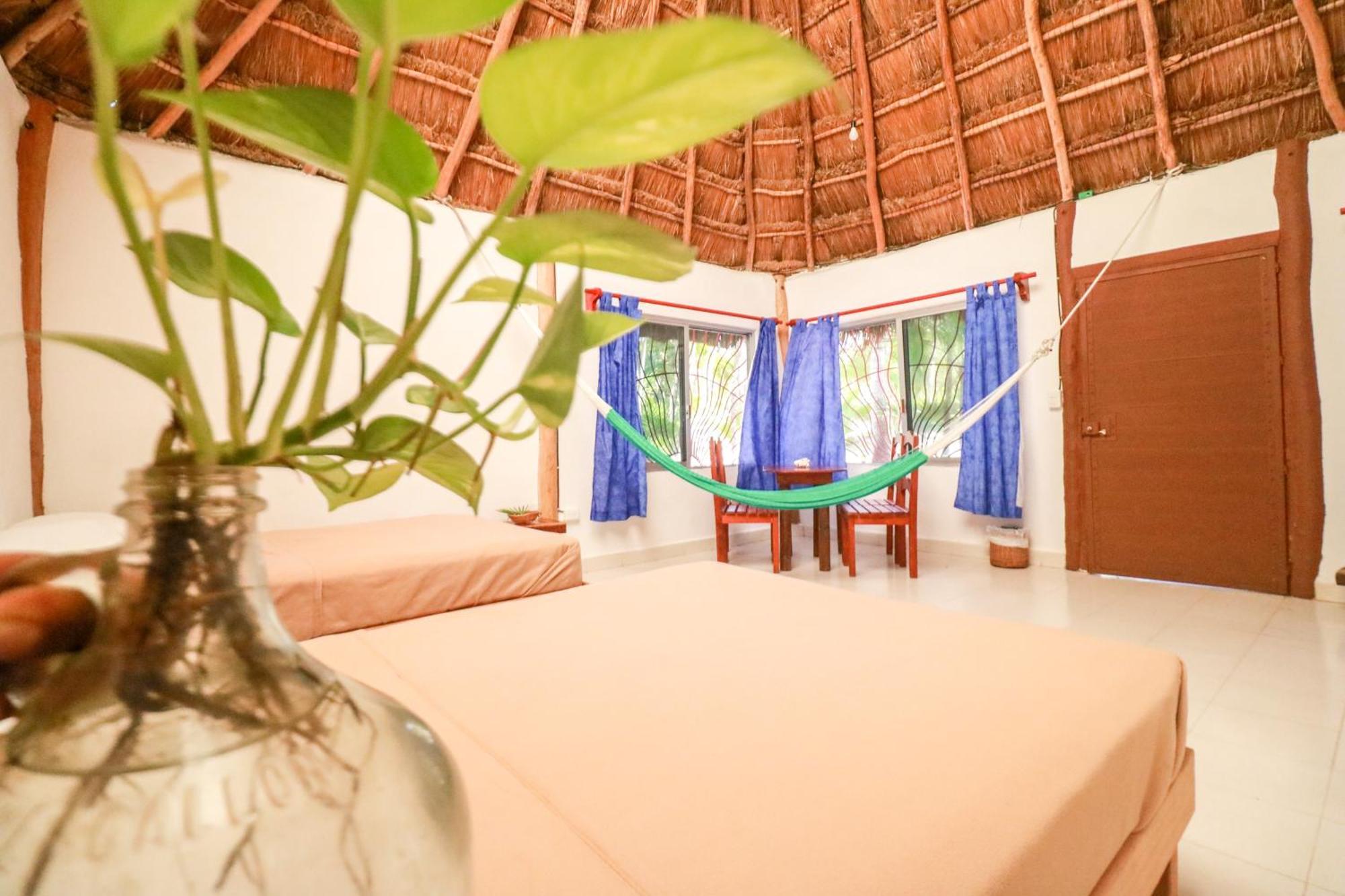 Playa Lakin-ha Beachfront Cabins *