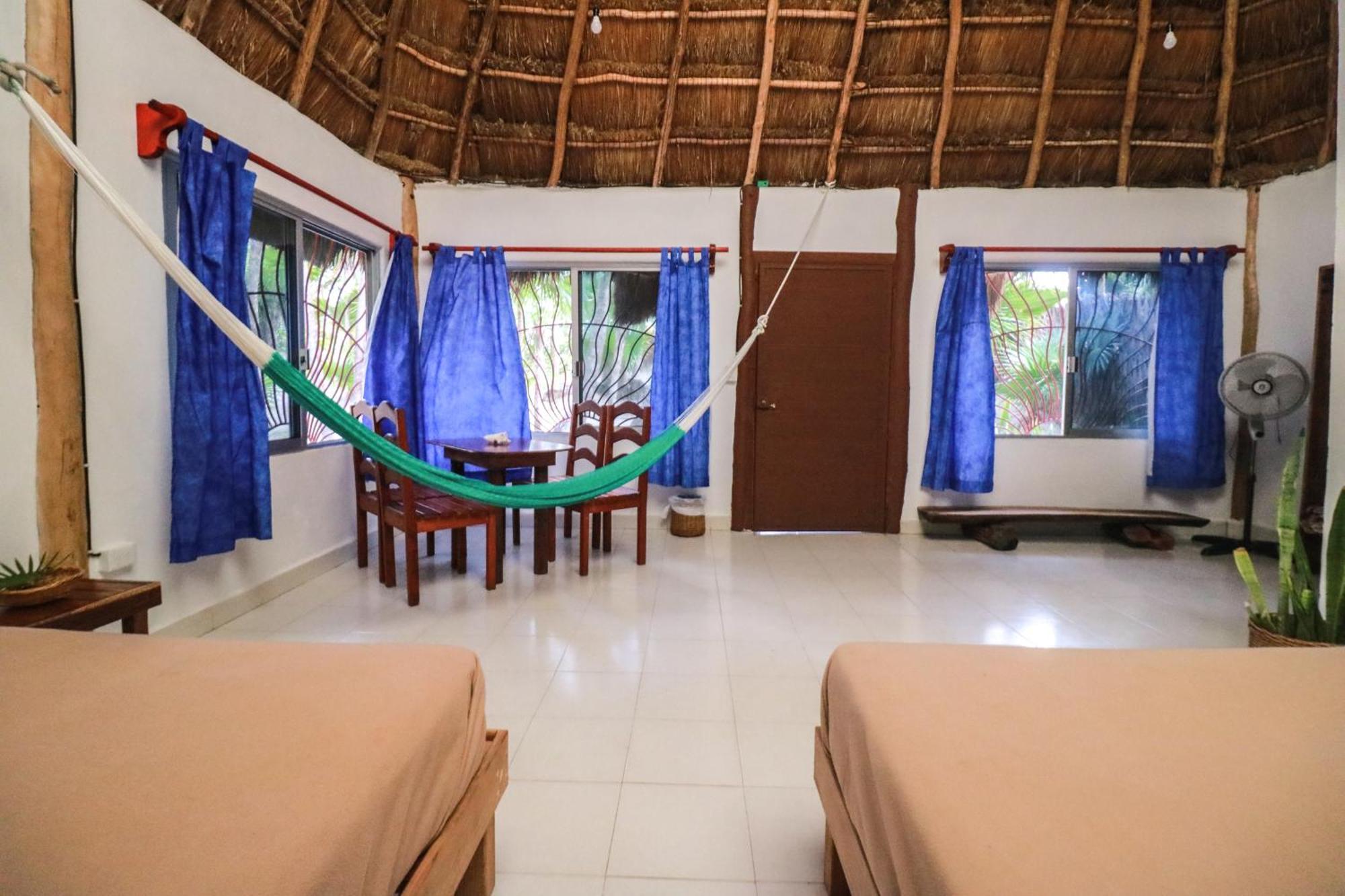 Campsite Playa Lakin-ha Beachfront Cabins Tulum