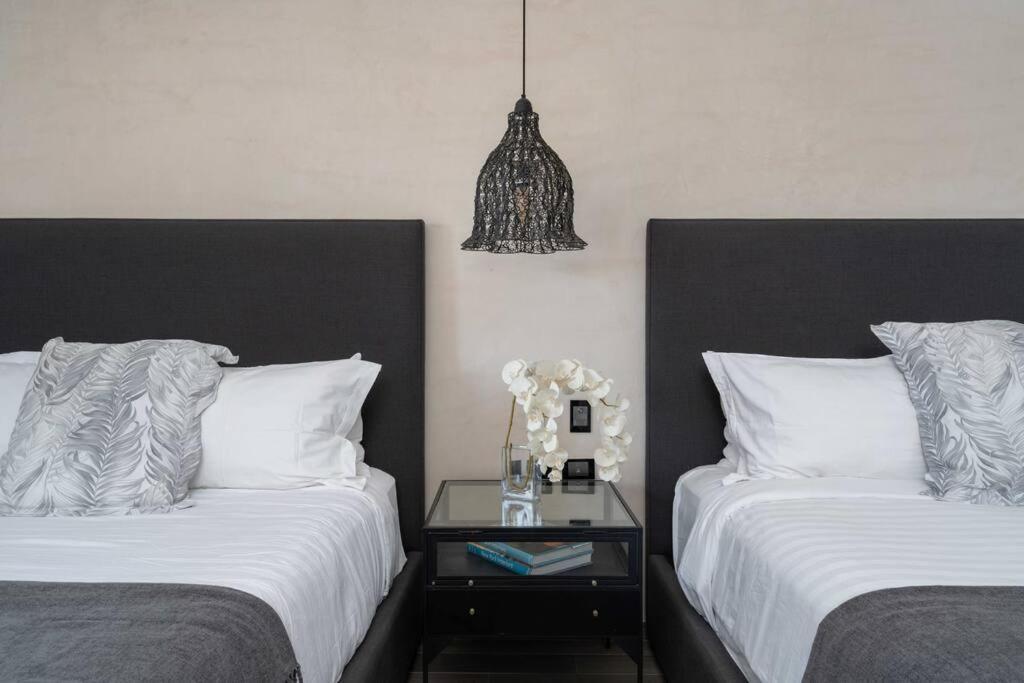 20 Guests 5 Min Beach+rooftop Pool Jacuzzi Villa