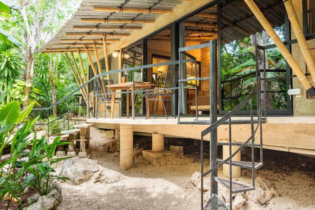Zen Canto Tuuch :: May The Jungle Be With You Holiday home *